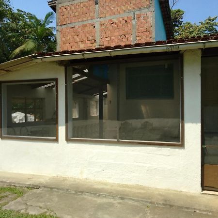 Chale No Jardim Ar Condicionado Pereque Acu Βίλα Ubatuba Εξωτερικό φωτογραφία